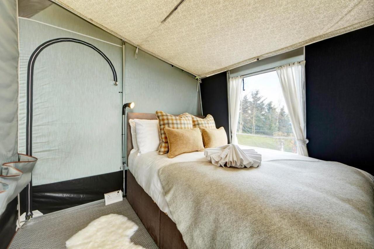 Vila Salmon Nantmel Exteriér fotografie